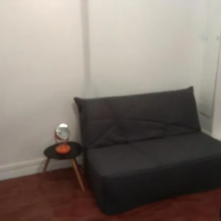 25 M²