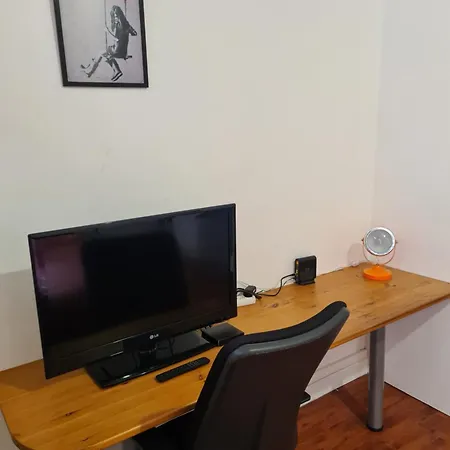Studio Webb 12 *